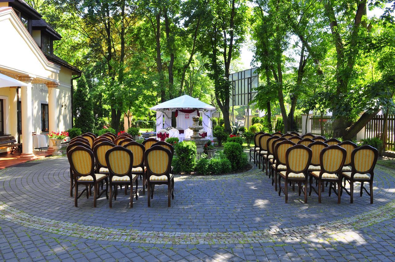 Dworek Biala Dama Nieborow Exterior photo